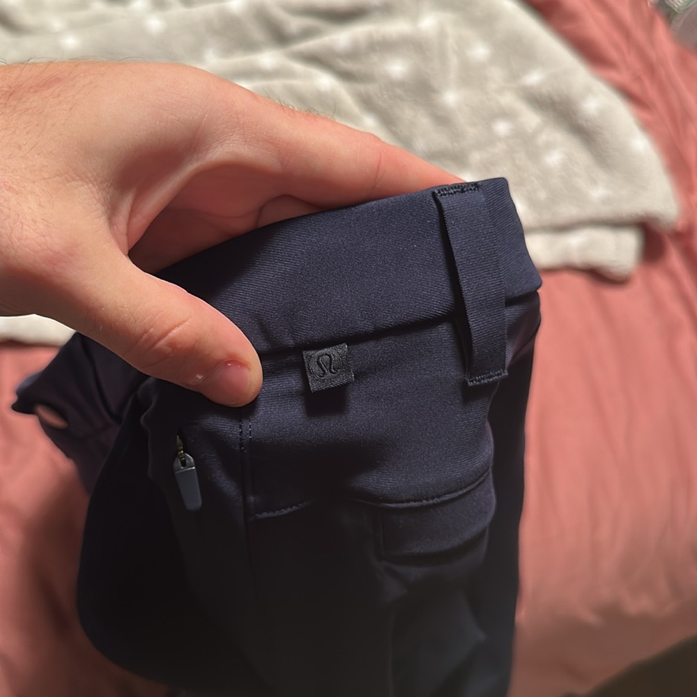 Lululemon ABC Golf Shorts - Picture 3 of 3